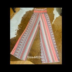 High waisted boutique wide leg bell bottoms.